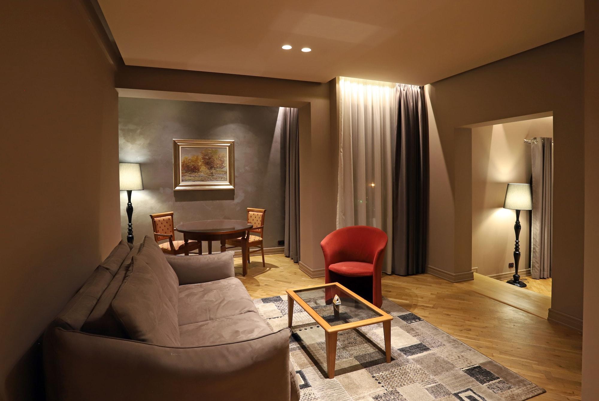 Hotel Mondial 4*