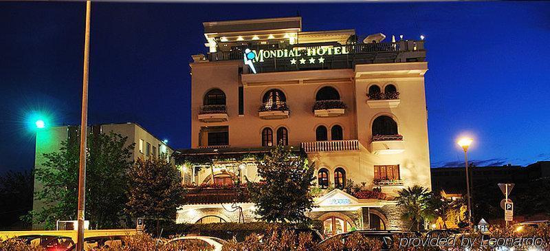 Mondial Отель 4*